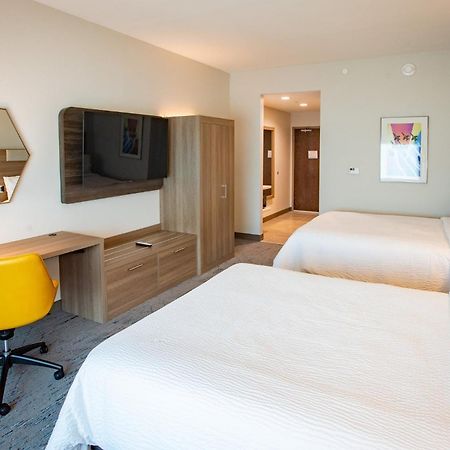Holiday Inn Express & Suites Pensacola Airport North - I-10 By Ihg Ferry Pass Zewnętrze zdjęcie