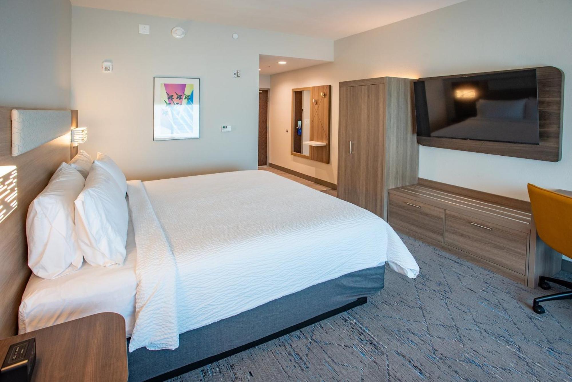 Holiday Inn Express & Suites Pensacola Airport North - I-10 By Ihg Ferry Pass Zewnętrze zdjęcie