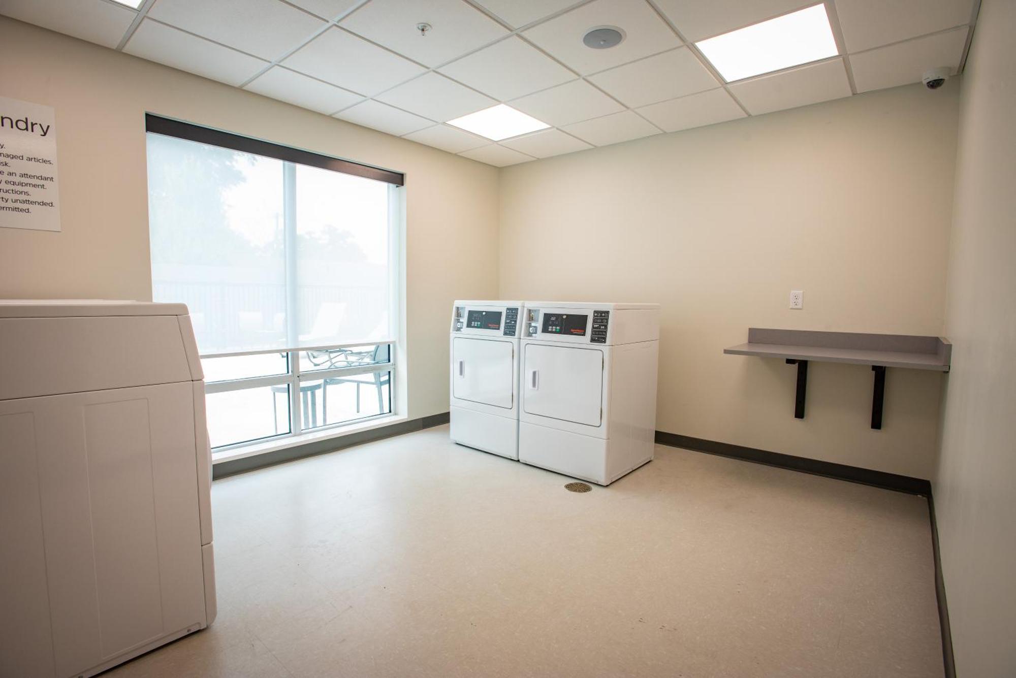 Holiday Inn Express & Suites Pensacola Airport North - I-10 By Ihg Ferry Pass Zewnętrze zdjęcie